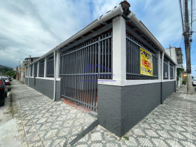 Casa com 4 Quartos à Venda, 190 m² em Centro - Ubatuba
