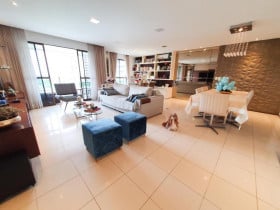 Apartamento com 3 Quartos à Venda, 145 m² em Guararapes - Fortaleza