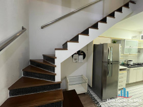 Apartamento com 2 Quartos à Venda, 74 m² em Gonzaga - Santos