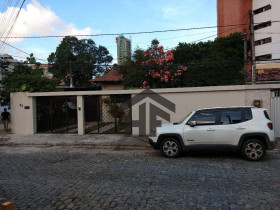 Casa com 4 Quartos à Venda, 330 m² em Poço - Recife