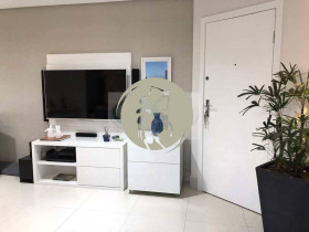 Apartamento com 2 Quartos à Venda, 94 m² em Gonzaga - Santos