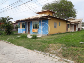 Casa com 3 Quartos à Venda, 120 m² em Cabo Frio