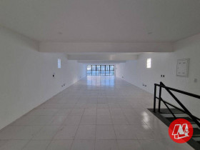 Edifício Residencial para Alugar, 387 m² em Menino Deus - Porto Alegre