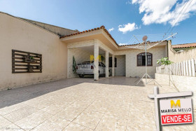 Casa com 3 Quartos à Venda, 82 m² em Centro - Piraquara