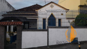 Casa com 3 Quartos à Venda, 410 m² em Barro Vermelho - São Gonçalo