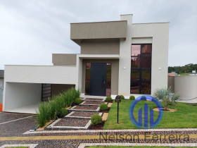 Casa com 3 Quartos à Venda, 360 m² em Jardins Bolonha - Senador Canedo