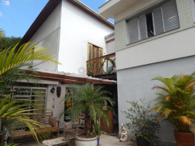 Casa com 4 Quartos à Venda, 192 m² em Moema - São Paulo