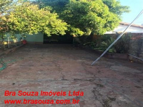 Casa com 3 Quartos à Venda, 120 m² em Jardim Brasil - Botucatu