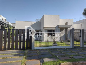 Casa com 3 Quartos à Venda, 525 m² em Bandeirantes - Lucas Do Rio Verde