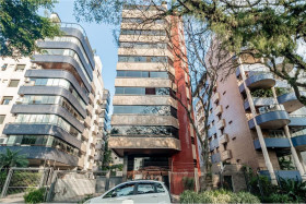 Apartamento com 3 Quartos à Venda, 199 m² em Petrópolis - Porto Alegre