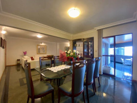 Apartamento com 3 Quartos à Venda, 209 m² em Centro - Itajaí