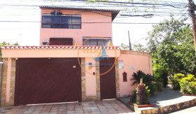 Casa com 5 Quartos à Venda, 510 m² em Itaipu - Niterói