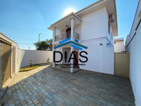Casa com 4 Quartos à Venda, 285 m² em Vila José Bonifácio - Araraquara