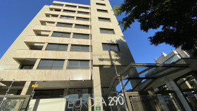 Apartamento com 2 Quartos à Venda, 67 m² em Petrópolis - Porto Alegre
