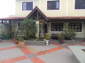 Casa de Condomínio com 2 Quartos à Venda, 110 m² em Conjunto Residencial Vista Verde - São Paulo