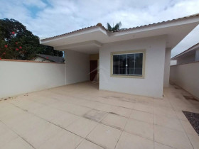 Casa com 3 Quartos à Venda, 95 m² em Princesa Do Mar - Itapoá