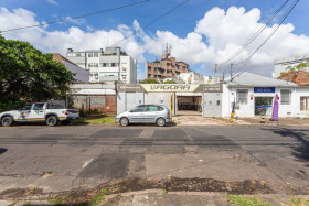 Terreno à Venda,  em Azenha - Porto Alegre