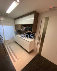 Apartamento com 3 Quartos à Venda, 121 m² em Vila Cordeiro - São Paulo