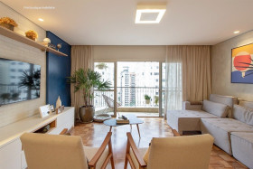 Apartamento com 3 Quartos à Venda,  em Moema Pássaros - São Paulo