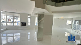 Apartamento com 3 Quartos à Venda, 250 m² em Vila Nova Conceição - São Paulo