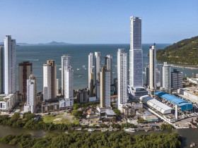 Apartamento com 4 Quartos à Venda, 226 m² em Barra Sul - Balneário Camboriú