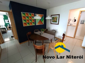Apartamento com 3 Quartos à Venda, 126 m² em Charitas - Niterói