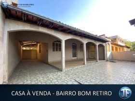 Casa com 4 Quartos à Venda, 360 m² em Bom Retiro - Ipatinga