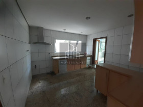 Casa com 3 Quartos à Venda, 400 m² em Alphaville - Santana De Parnaíba