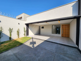 Casa com 3 Quartos à Venda, 155 m² em Setor Faiçalville - Goiânia