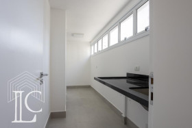 Apartamento com 2 Quartos à Venda, 138 m² em Vila Nova Conceição - São Paulo
