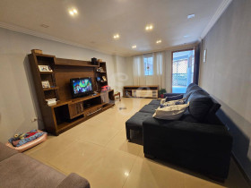 Casa de Condomínio com 3 Quartos à Venda, 170 m² em Parque Pinheiros - Taboão Da Serra