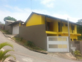 Sobrado com 4 Quartos à Venda, 300 m² em Colinas Do Pontal (botujuru) - Campo Limpo Paulista