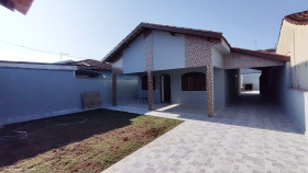 Casa com 2 Quartos à Venda,  em Jussara - Mongaguá