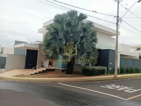 Casa de Condomínio com 4 Quartos à Venda, 190 m² em Parque Das Esmeraldas - Marília