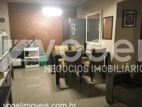 Apartamento com 2 Quartos à Venda, 75 m² em Cristal - Porto Alegre