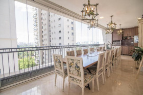 Apartamento com 4 Quartos à Venda, 470 m² em Vila Nova Conceição - São Paulo