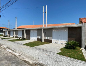 Casa com 2 Quartos à Venda, 77 m² em Balneário Santa Terezinha - Itanhaem