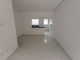 Sobrado com 2 Quartos à Venda, 53 m² em Tupi - Praia Grande