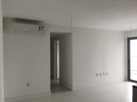 Apartamento com 2 Quartos para Alugar, 71 m² em Moema - São Paulo