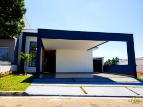 Casa com 3 Quartos à Venda, 250 m² em Centro (jacaré) - Cabreúva