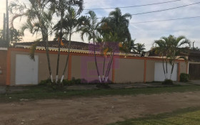 Casa com 3 Quartos à Venda, 420 m² em Enseada - Guarujá