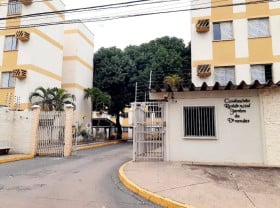 Casa com 2 Quartos à Venda, 82 m² em Porto - Cuiabá