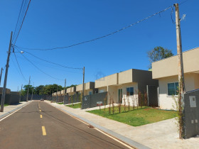 Casa de Condomínio com 2 Quartos à Venda, 60 m² em Jardim Residencial São Roque - Foz Do Iguaçu