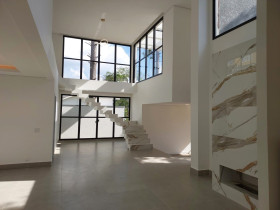 Casa com 4 Quartos à Venda, 354 m² em Alphaville - Santana De Parnaíba