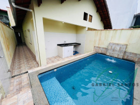 Casa com 2 Quartos à Venda, 130 m² em Itaóca - Mongaguá