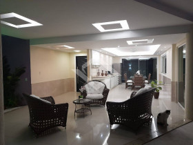 Casa de Condomínio com 4 Quartos à Venda, 260 m² em Campo Grande - Rio De Janeiro