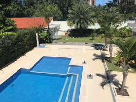 Casa com 5 Quartos à Venda, 1.150 m² em Barra Da Tijuca - Rio De Janeiro