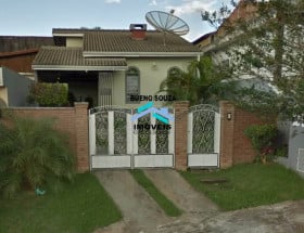 Casa com 2 Quartos à Venda, 258 m² em Bom Jesus Dos Perdões