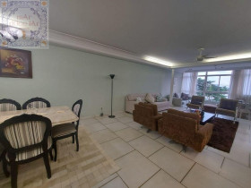 Apartamento com 3 Quartos à Venda, 205 m² em Boqueirão - Santos