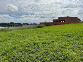 Terreno em Condomínio à Venda, 868 m² em Medeiros - Jundiaí